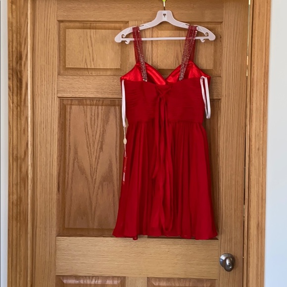 Dress - Picture 2 of 3